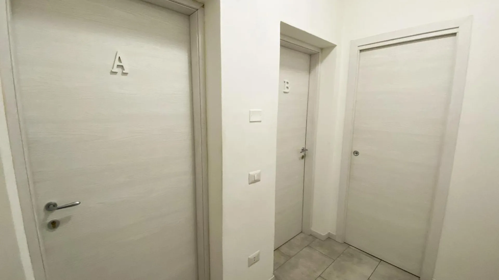 Palazzo Elios Aparthotel Parma 0*,  Italy